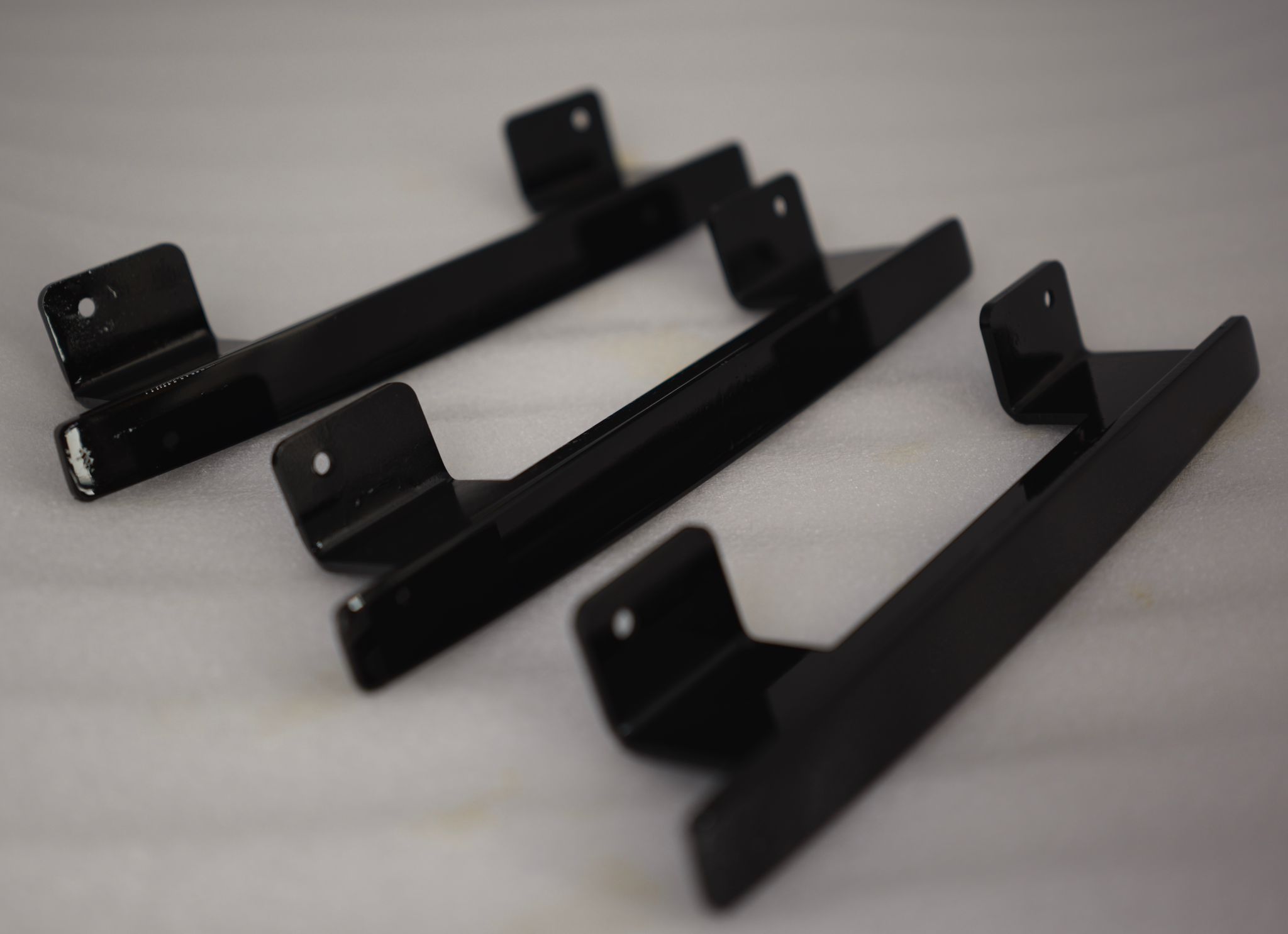 Metallisches zylindrisches Werkzeug mit Flansch und Schlitz